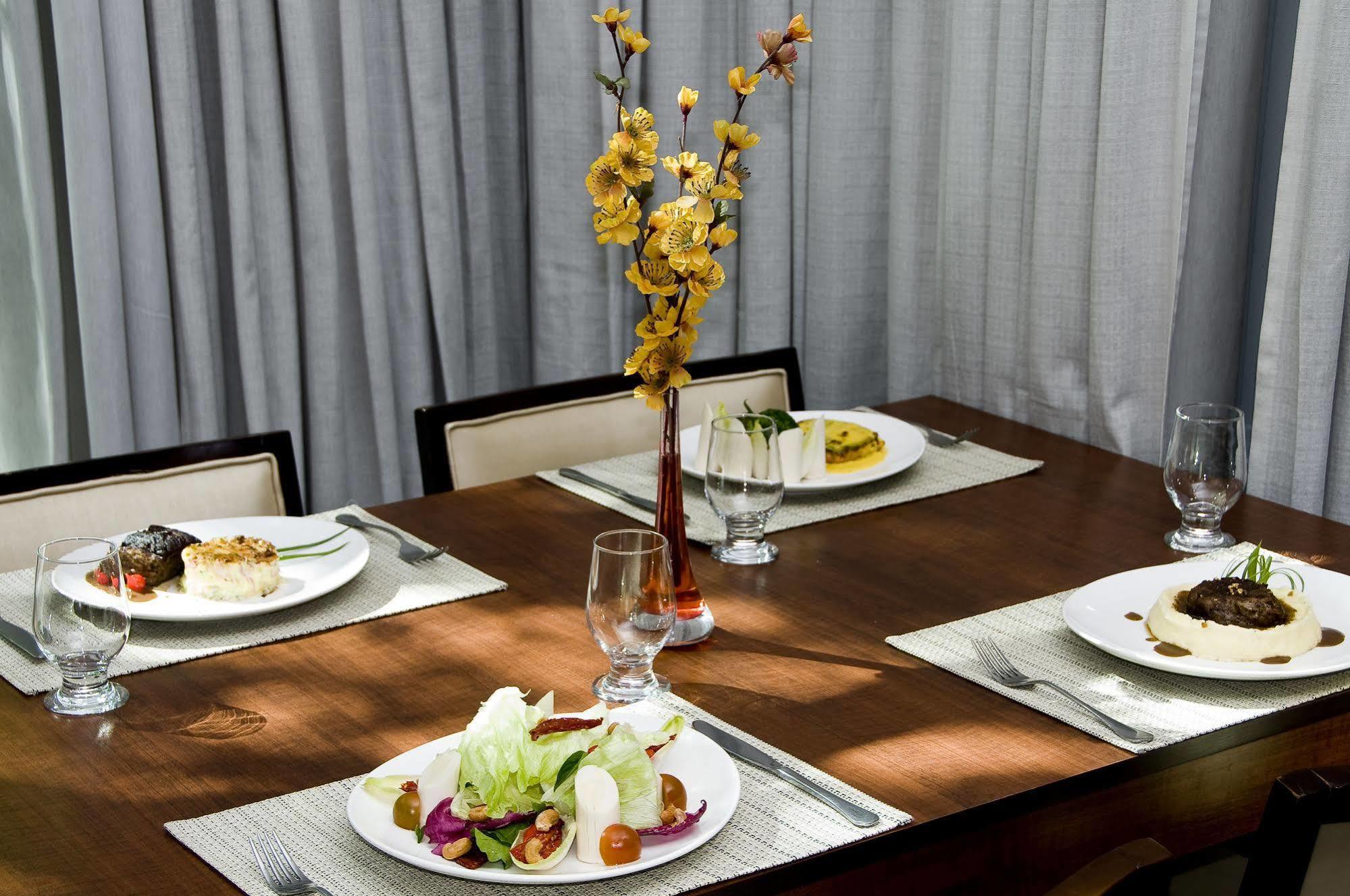 Bristol Merit Hotel Belo Horizonte Extérieur photo